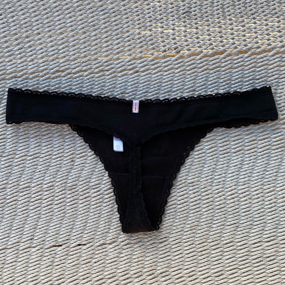 NWOT RARE Vintage PINK Victoria’s Secret Extra Low Rise Thong - Picture 4 of 6